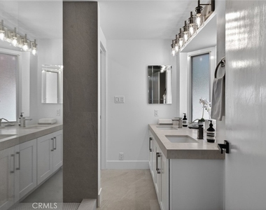 428 Cabrillo - Photo Thumbnail 17