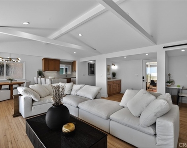 428 Cabrillo - Photo Thumbnail 8