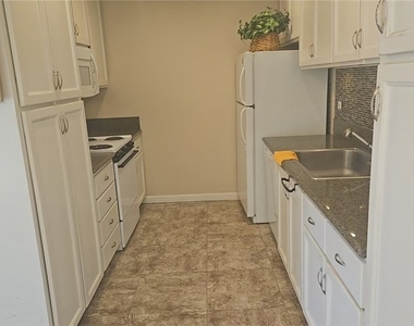 212 S Kraemer Boulevard - Photo Thumbnail 2