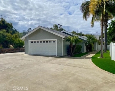 757 N. Stagecoach Lane - Photo Thumbnail 4