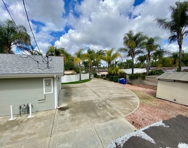 757 N. Stagecoach Lane - Photo Thumbnail 24