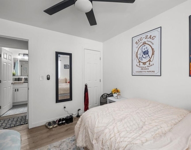 5371 Saxon Street - Photo Thumbnail 5