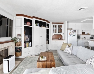 668 Westlake Street - Photo Thumbnail 5