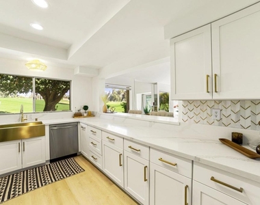 35090 Mission Hills Drive - Photo Thumbnail 13
