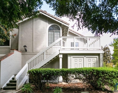 2830 Buena Knoll Court - Photo Thumbnail 4