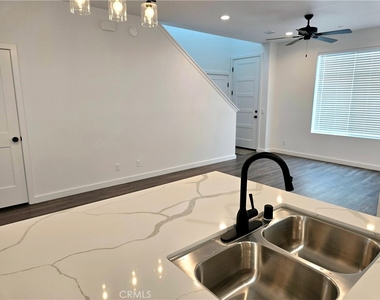 5967 Bagley Avenue - Photo Thumbnail 3