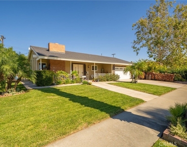 5035 Carlingford Avenue - Photo Thumbnail 1