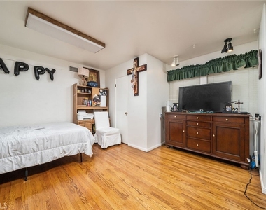 5035 Carlingford Avenue - Photo Thumbnail 20
