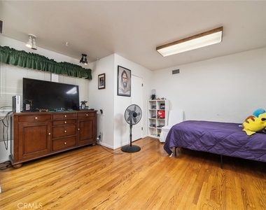 5035 Carlingford Avenue - Photo Thumbnail 19