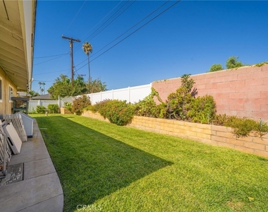 5035 Carlingford Avenue - Photo Thumbnail 29
