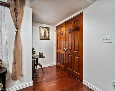 5035 Carlingford Avenue - Photo Thumbnail 5
