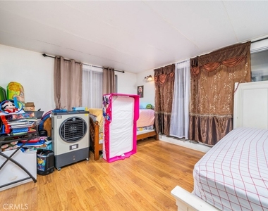 5035 Carlingford Avenue - Photo Thumbnail 15