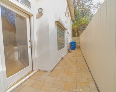 5179 Canoga Ave - Photo Thumbnail 19