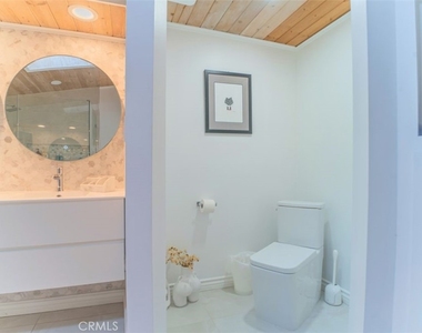 5179 Canoga Ave - Photo Thumbnail 16
