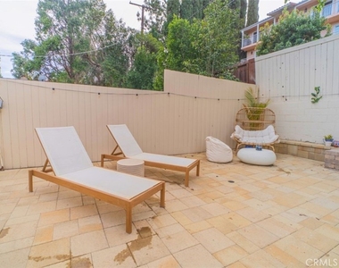 5179 Canoga Ave - Photo Thumbnail 20