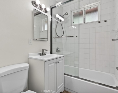 605-607 N Mar Vista Ave - Photo Thumbnail 17