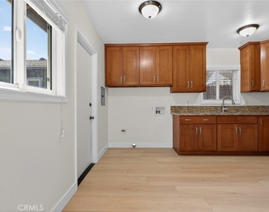 605-607 N Mar Vista Ave - Photo Thumbnail 5
