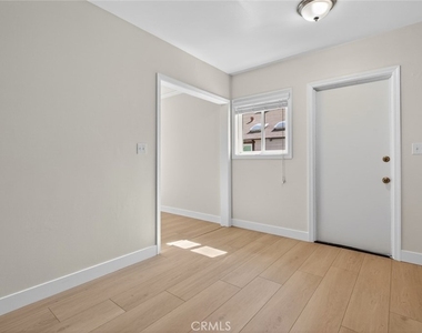 605-607 N Mar Vista Ave - Photo Thumbnail 11