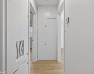 605-607 N Mar Vista Ave - Photo Thumbnail 12