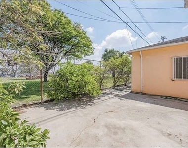 8724 Ruthelen Street - Photo Thumbnail 17