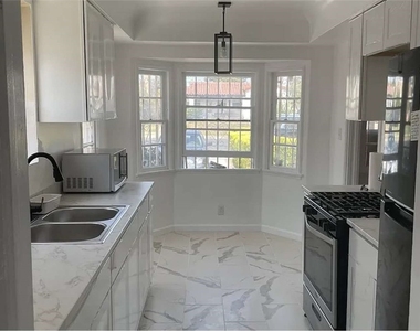 8724 Ruthelen Street - Photo Thumbnail 1