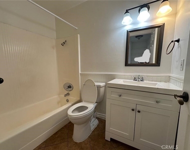 1001 W Stevens - Photo Thumbnail 9