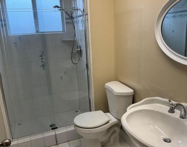 5451 Tyler Place - Photo Thumbnail 10