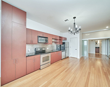 3810 Wilshire Boulevard - Photo Thumbnail 13