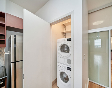 3810 Wilshire Boulevard - Photo Thumbnail 14