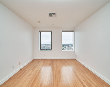 3810 Wilshire Boulevard - Photo Thumbnail 11