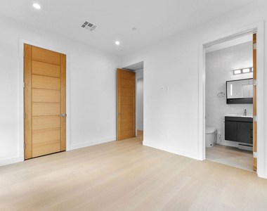 3932 Minerva Avenue - Photo Thumbnail 25