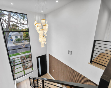 3932 Minerva Avenue - Photo Thumbnail 18