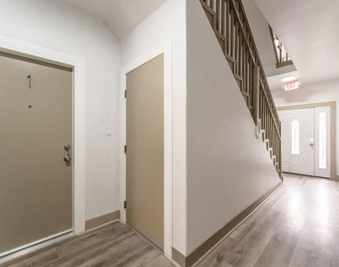 1519 W 30th Street - Photo Thumbnail 1