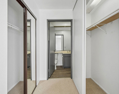 11924 Mayfield Avenue - Photo Thumbnail 15