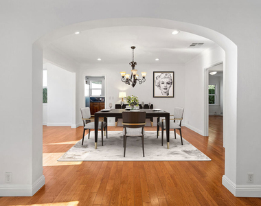 409 N Kilkea Drive - Photo Thumbnail 8