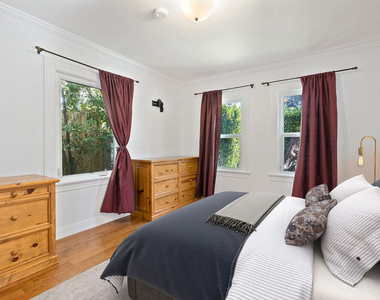 409 N Kilkea Drive - Photo Thumbnail 17