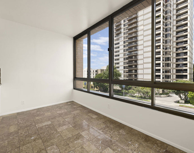 10430 Wilshire Boulevard - Photo Thumbnail 9