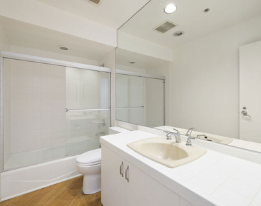 10430 Wilshire Boulevard - Photo Thumbnail 11