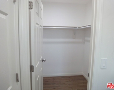1151 Royal Avenue - Photo Thumbnail 13