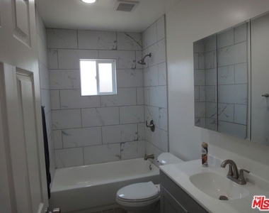 1151 Royal Avenue - Photo Thumbnail 8