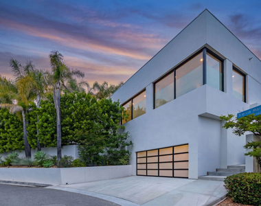 9405 Sierra Mar Place - Photo Thumbnail 4
