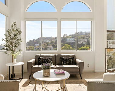 8435 Franklin Avenue - Photo Thumbnail 1