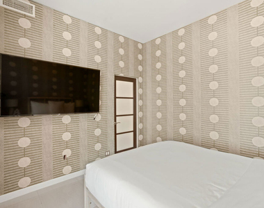 8435 Franklin Avenue - Photo Thumbnail 21