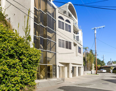 8435 Franklin Avenue - Photo Thumbnail 57