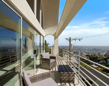 8435 Franklin Avenue - Photo Thumbnail 38