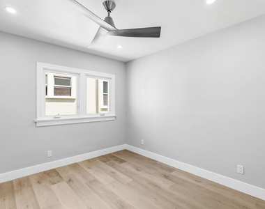 224 N New Hampshire Avenue - Photo Thumbnail 14