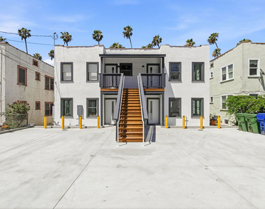 224 N New Hampshire Avenue - Photo Thumbnail 26