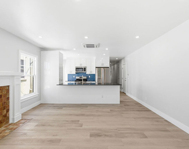224 N New Hampshire Avenue - Photo Thumbnail 7