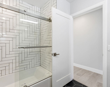 224 N New Hampshire Avenue - Photo Thumbnail 22