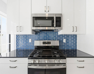 224 N New Hampshire Avenue - Photo Thumbnail 12